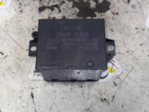 Używane Modul czujników parkowania Nissan Qashqai (J10) 1.6 16V Cena € 42,00 Procedura marży oferowane przez Binckhorst BV