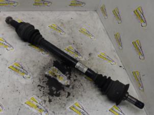 Gebruikte Aandrijfas links-achter BMW 5 serie Touring (F11) 523i 24V Prijs € 42,00 Margeregeling aangeboden door Binckhorst BV