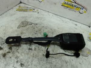 Gebruikte Veiligheidsgordel Insteek links-voor Jeep Renegade (BU) 1.4 Multi Air 16V Prijs € 36,75 Margeregeling aangeboden door Binckhorst BV