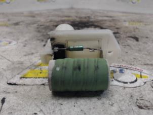 Begagnade Kylfläktsresistor Jeep Renegade (BU) 1.4 Multi Air 16V Pris € 26,25 Marginaltabell erbjuds av Binckhorst BV