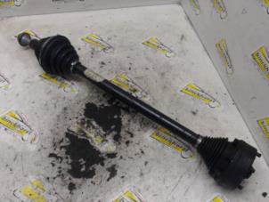 Gebruikte Aandrijfas rechts-achter Audi RS 3 Sportback (8VA/8VF) 2.5 TFSI 20V Quattro Performance Prijs € 105,00 Margeregeling aangeboden door Binckhorst BV