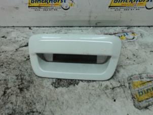 Używane Uchwyt tylnej klapy Jeep Renegade (BU) 1.4 Multi Air 16V Cena € 36,75 Procedura marży oferowane przez Binckhorst BV