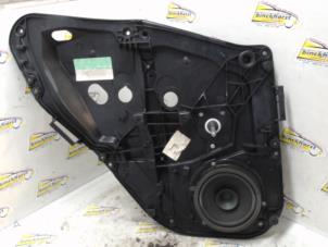 Gebruikte Ruitmechaniek 4Deurs links-achter Ford Fiesta 6 (JA8) 1.0 Ti-VCT 12V 65 Prijs € 31,50 Margeregeling aangeboden door Binckhorst BV