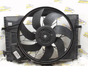 Gebruikte Koelvin Mercedes C Sportcoupé (C203) 2.2 C-220 CDI 16V Prijs € 52,50 Margeregeling aangeboden door Binckhorst BV