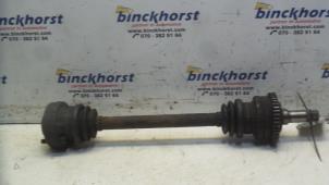 Begagnade Drivaxel, vänster bak Opel Calibra Pris € 52,50 Marginaltabell erbjuds av Binckhorst BV