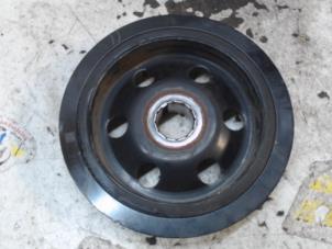 Gebruikte Poelie Krukas Mercedes CLA AMG (118.3) 2.0 CLA-35 AMG Turbo 16V 4-Matic Prijs € 26,25 Margeregeling aangeboden door Binckhorst BV