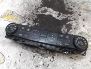 Gebruikte Chaufage Bedieningspaneel Mercedes E-Klasse Prijs € 36,75 Margeregeling aangeboden door Binckhorst BV