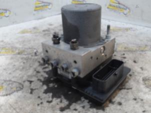 Używane Pompa ABS Peugeot 508 SW (8E/8U) 1.6 HDiF 16V Cena € 157,50 Procedura marży oferowane przez Binckhorst BV