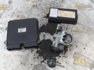 Używane Stacyjka + sterownik Mitsubishi Colt (Z2/Z3) 1.1 12V Cena € 157,50 Procedura marży oferowane przez Binckhorst BV