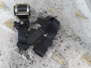 Gebruikte Veiligheidsgordel rechts-voor BMW Mini One/Cooper (R50) 1.6 16V One Prijs € 36,75 Margeregeling aangeboden door Binckhorst BV