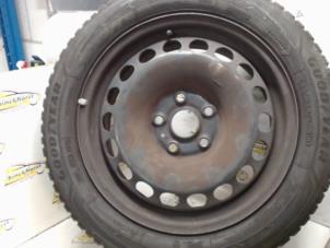 Begagnade Hjul Volkswagen Passat (3C2) 2.0 TDI 140 Pris € 21,00 Marginaltabell erbjuds av Binckhorst BV