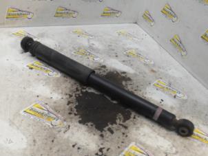 Gebruikte Schokbreker links-achter Suzuki Celerio (LF) 1.0 12V Dualjet Prijs € 42,00 Margeregeling aangeboden door Binckhorst BV