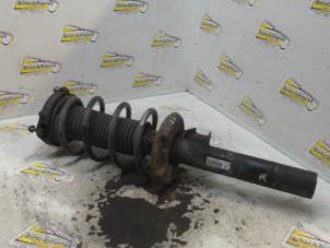 Gebruikte Schokdemperpoot rechts-voor Audi A3 (8P1) 1.6 Prijs € 36,75 Margeregeling aangeboden door Binckhorst BV