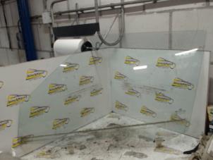 Gebruikte Deurruit 4Deurs links-voor Kia Soul I (AM) 1.6 CVVT 16V Prijs € 42,00 Margeregeling aangeboden door Binckhorst BV