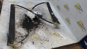 Gebruikte Ruitmechaniek 4Deurs rechts-voor Audi A4 (B8) 2.0 TDI 16V Prijs € 42,00 Margeregeling aangeboden door Binckhorst BV