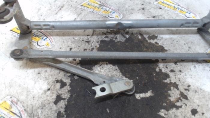 Torkarmekanism från en Seat Ibiza IV (6J5) 1.4 16V 2009