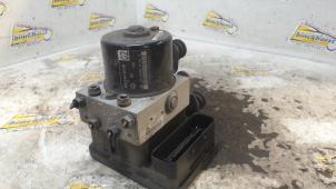 Begagnade ABS-pump Audi A3 Sportback (8PA) 2.0 FSI 16V Pris € 93,45 Marginaltabell erbjuds av Binckhorst BV