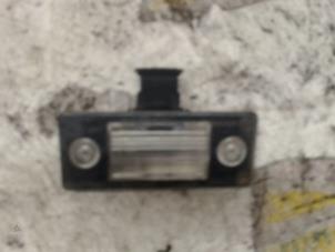 Używane Oswietlenie tablicy rejestracyjnej Skoda Fabia II Combi 1.2 TDI 12V Greenline Cena € 10,50 Procedura marży oferowane przez Binckhorst BV