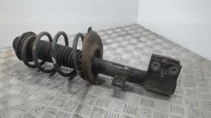 Używane Amortyzator prawy przód Peugeot Partner (GC/GF/GG/GJ/GK) 1.6 HDI 90 Cena € 42,00 Procedura marży oferowane przez Binckhorst BV