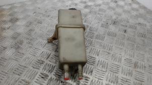 Używane Zbiornik oleju wspomagania kierownicy Fiat Ducato (250) 2.3 D 120 Multijet Cena € 15,75 Procedura marży oferowane przez Binckhorst BV