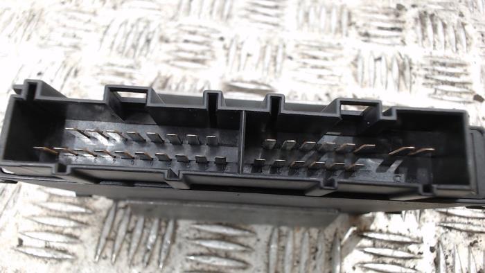 PDC Module van een Volkswagen Crafter 2.5 TDI 30/35/50 2010