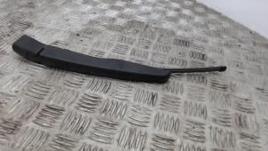 Używane Ramie wycieraczki tylnej Ford Galaxy (CK) 2.0 TDCi 150 16V Cena € 21,00 Procedura marży oferowane przez Binckhorst BV