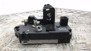 Gebruikte Deurslot Mechaniek 4Deurs links-achter Opel Corsa C (F08/68) 1.2 16V Twin Port Prijs € 26,25 Margeregeling aangeboden door Binckhorst BV