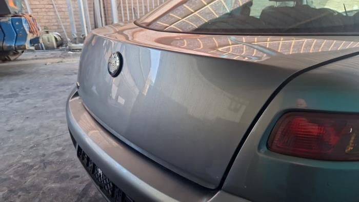 Achterklep van een Alfa Romeo GT (937) 1.8 Twin Spark 16V 2005