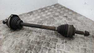 Gebruikte Steekas links-voor Renault Clio II (BB/CB) 1.2 Prijs € 31,50 Margeregeling aangeboden door Binckhorst BV