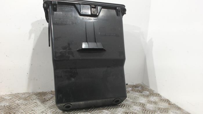 Handskfack från en Mercedes-Benz Sprinter 2t (901/902) 208 CDI 16V 2004