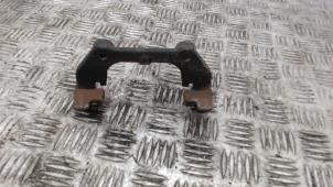 Gebruikte Remzadel rechts-achter Mini Mini Cooper S (R53) 1.6 16V Prijs € 21,00 Margeregeling aangeboden door Binckhorst BV