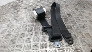 Gebruikte Veiligheidsgordel links-achter Lancia Delta (844) 1.4 T-Jet 16V 120 Prijs € 26,25 Margeregeling aangeboden door Binckhorst BV