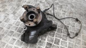 Gebruikte Asschenkel links-voor Lancia Delta (844) 1.4 T-Jet 16V 120 Prijs € 42,00 Margeregeling aangeboden door Binckhorst BV