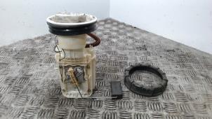 Gebruikte Brandstofpomp Elektrisch Volkswagen Polo IV (9N1/2/3) 1.4 16V 75 Prijs € 36,75 Margeregeling aangeboden door Binckhorst BV