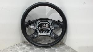 Używane Kierownica Mercedes E (W212) E-350 CDI BlueEfficiency V6 24V 4-Matic Cena € 78,75 Procedura marży oferowane przez Binckhorst BV