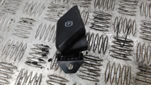 Gebruikte Handrem schakelaar Ford Galaxy (CK) 2.0 TDCi 150 16V Prijs € 15,75 Margeregeling aangeboden door Binckhorst BV