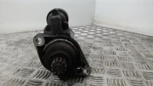 Używane Rozrusznik Volkswagen Transporter T5 2.0 TDI DRF Cena € 36,75 Procedura marży oferowane przez Binckhorst BV