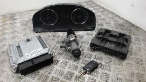 Używane Stacyjka + sterownik Volkswagen Transporter T5 2.0 TDI DRF Cena € 262,50 Procedura marży oferowane przez Binckhorst BV