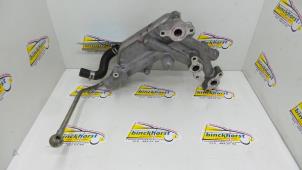 Begagnade Oljekylare Lexus IS (E2) 220d 16V Pris € 36,75 Marginaltabell erbjuds av Binckhorst BV