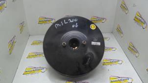 Gebruikte Rembekrachtiger Mitsubishi L-200 2.5 DI-D 4x4 Prijs € 105,00 Margeregeling aangeboden door Binckhorst BV