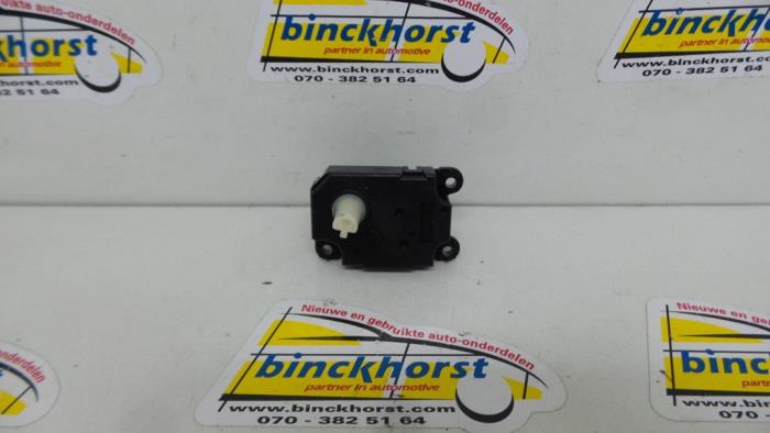 Värmarventil, motor från en Mitsubishi Outlander (GF/GG) 2.2 DI-D 16V Clear Tec 4x2 2013