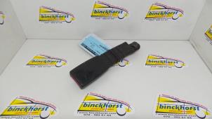 Begagnade Främre bältesspänne, vänster Hyundai H100 Pris € 15,75 Marginaltabell erbjuds av Binckhorst BV