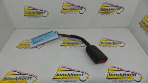 Begagnade Främre bältesspänne, vänster Hyundai H100 Pris € 15,75 Marginaltabell erbjuds av Binckhorst BV