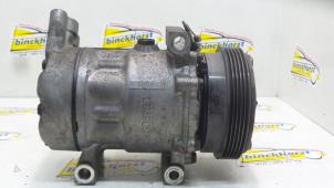 Gebruikte Pomp Airco Renault Twingo (C06) 1.2 Phase II Prijs € 40,95 Margeregeling aangeboden door Binckhorst BV