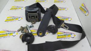 Begagnade Främre säkerhetsbälte, höger Opel Calibra Pris € 47,25 Marginaltabell erbjuds av Binckhorst BV