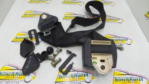 Używane Pas bezpieczenstwa lewy przód Lancia Y(Psilon) Cena € 36,75 Procedura marży oferowane przez Binckhorst BV