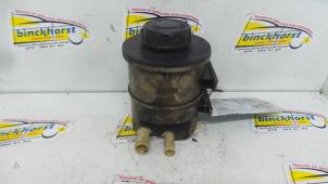 Begagnade Styrservotank Renault Espace (JK) 2.2 dCi 16V Pris € 21,00 Marginaltabell erbjuds av Binckhorst BV