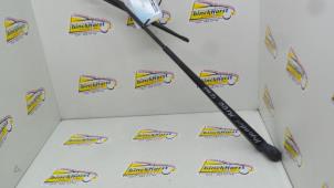 Begagnade Främre torkararm Hyundai H100 Pris € 15,75 Marginaltabell erbjuds av Binckhorst BV