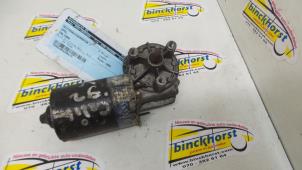 Begagnade Främre torkarmotor Opel Calibra Pris € 26,25 Marginaltabell erbjuds av Binckhorst BV