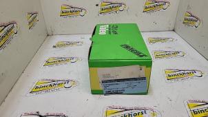 Nieuwe Pinker links Peugeot 106 Prijs € 9,53 Inclusief btw aangeboden door Binckhorst BV